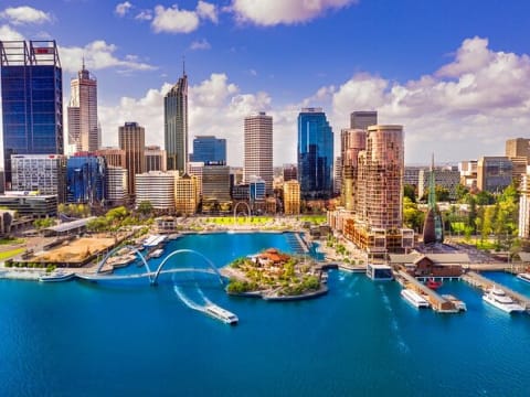 7-Hour Perth and Fremantle Tour with Swan Valley and Wildlife