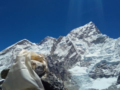 4-Hour Helicopter Tour to Kala Patthar with Himalayan Views