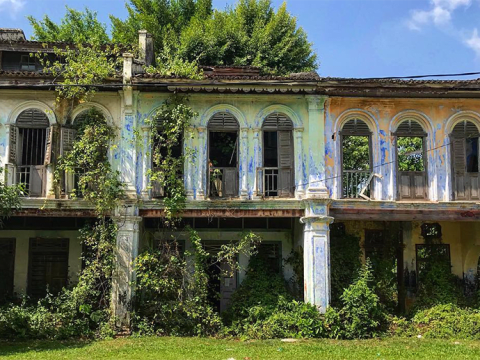 Full-Day Papan Heritage Walk in Perak with Abandoned Buildings