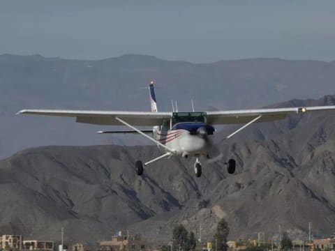Full-Day Nazca Lines Flight Tour from Lima by Cessna 206
