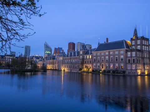 4-Hour The Hague Cultural Walking Tour with Mauritshuis Museum