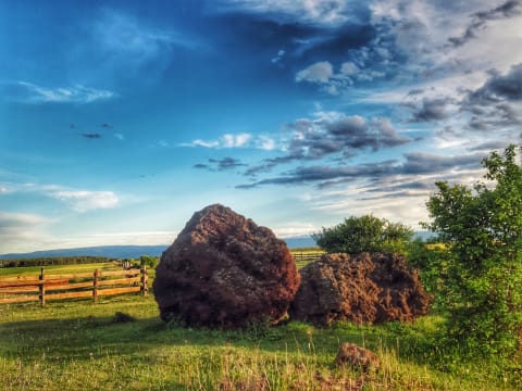 2-Day Arshan and Tunka Valley Tour with Lake Baikal and Volcanoes