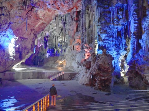 4-Hour Cagnano Varano Caves and Necropolis Tour