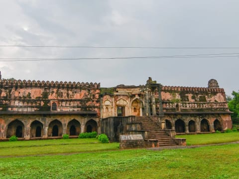 5-Day Madhya Pradesh Heritage and Birdwatching Tour via Mandu