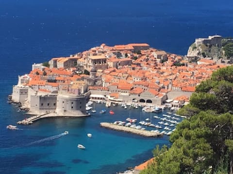 9-Hour Coastal Tour from Split to Dubrovnik with a Stop in Ston