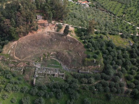 1-Hour Sparta Walking Tour with Leonidas Statue and Ancient Acropolis