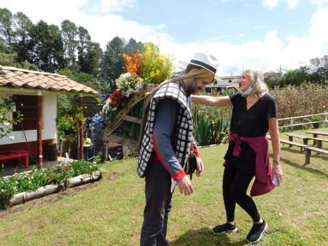 4-Day Medellín Sightseeing Tour with Coffee, Wine and Guatapé