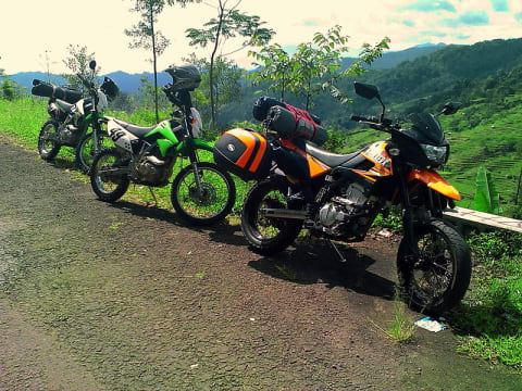 1-Day Banjarmasin Motorbike Tour with Flexible City Highlights