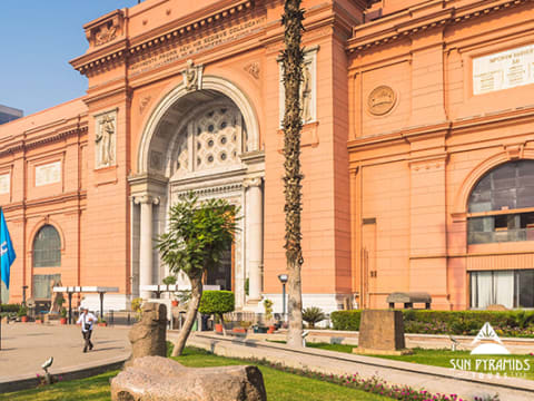 8-Hour Cairo Museum and Religious Sites Tour with Khan El Khalili