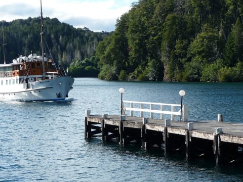4-Hour Victoria Island and Arrayanes Forest Boat Tour from Bariloche