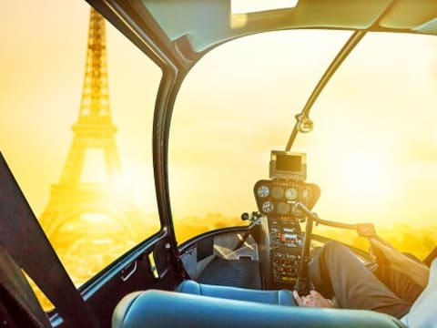 2-Hour Helicopter Ride Over Paris with Versailles Views
