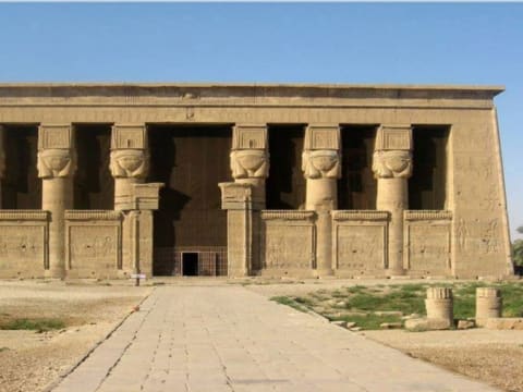 5-Hour Dendera Temple Tour from Luxor with Hathor Temple Tombs