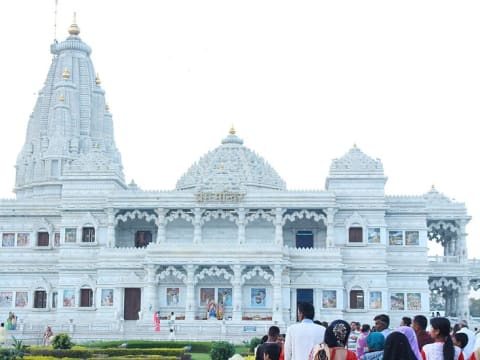 2-Day Agra Tour with Mathura and Vrindavan from Delhi