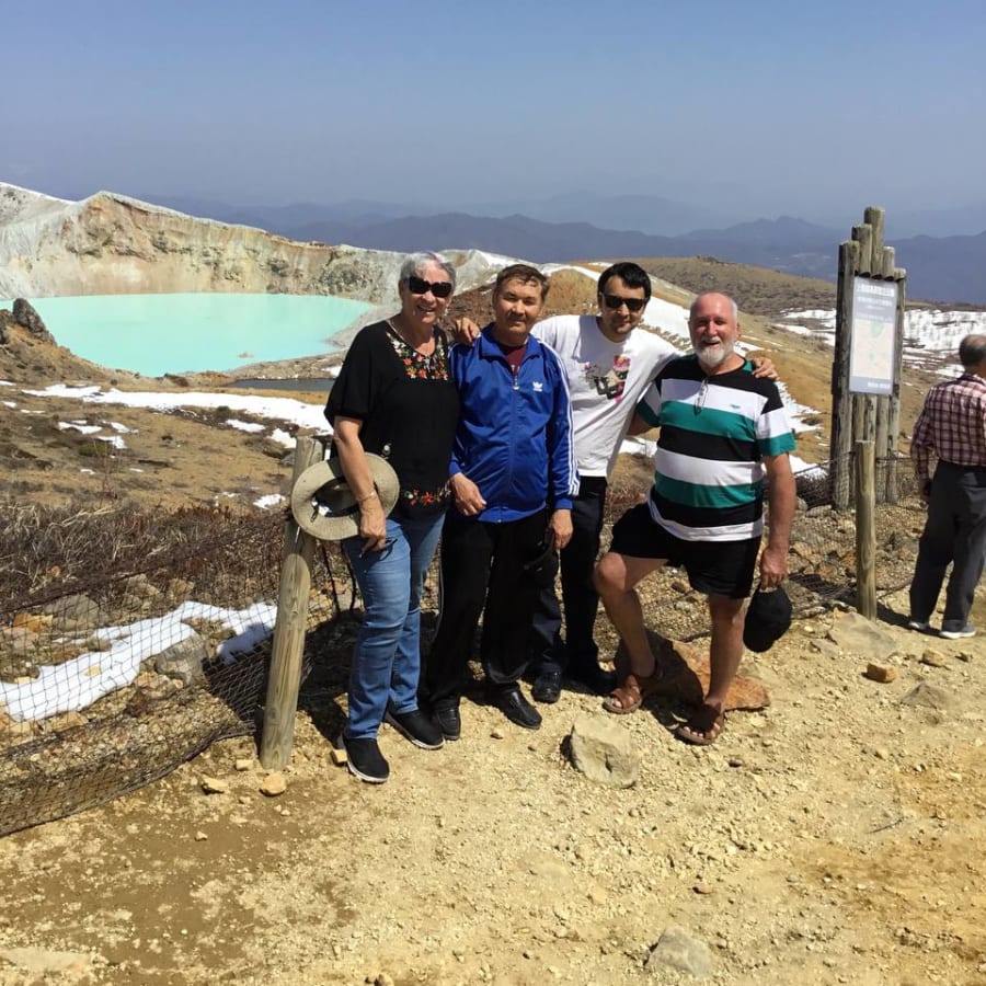 9-Hour Shiga Kogen and Kusatsu Onsen Tour with Yugama Crater