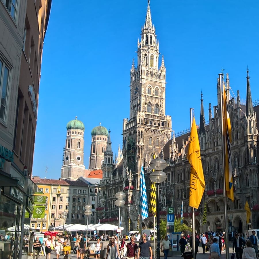 3-Hour Munich Walking Tour with Marienplatz and Hofbräuhaus