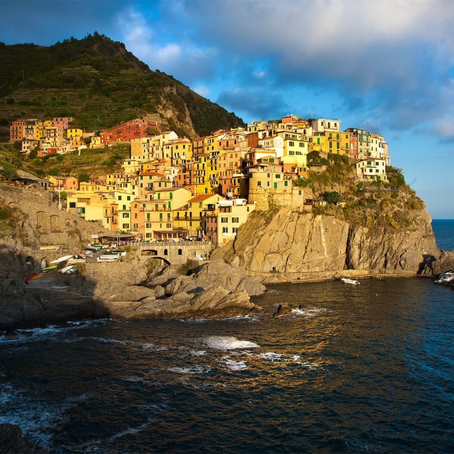 6-Hour Cinque Terre Walking Tour through Hidden Alleys and Paths