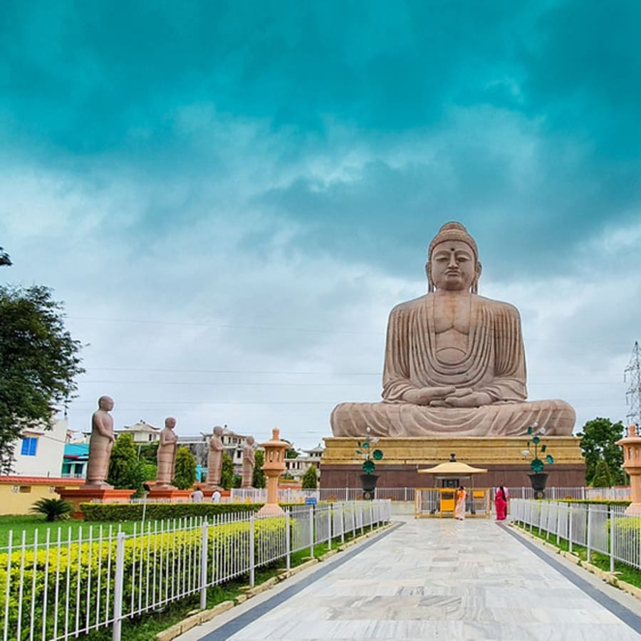 5-Day Pilgrimage Tour from Varanasi to Ayodhya, Prayagraj and Gaya