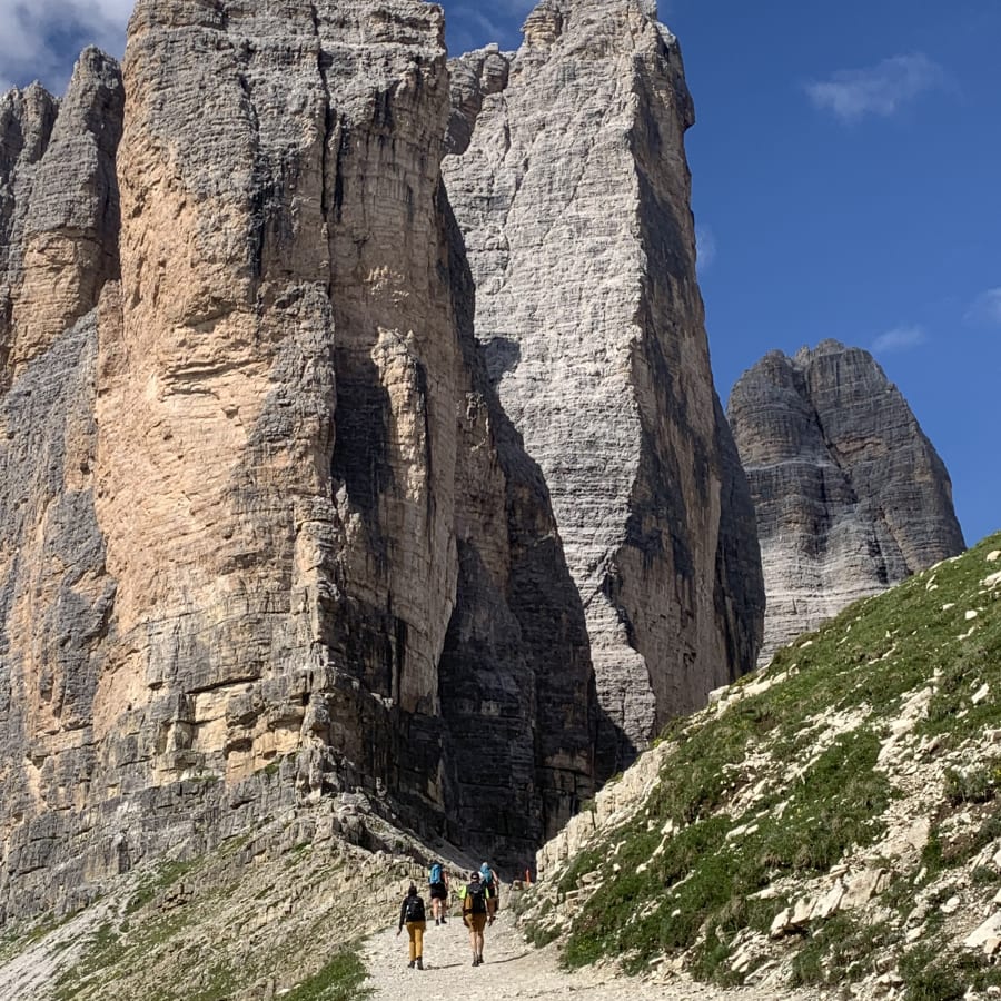 1-Day Tre Cime di Lavaredo Hike with Iconic Dolomite Loop Views
