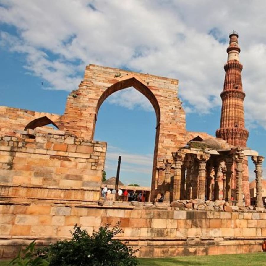 8-Day Golden Triangle Tour with Khajuraho and Varanasi