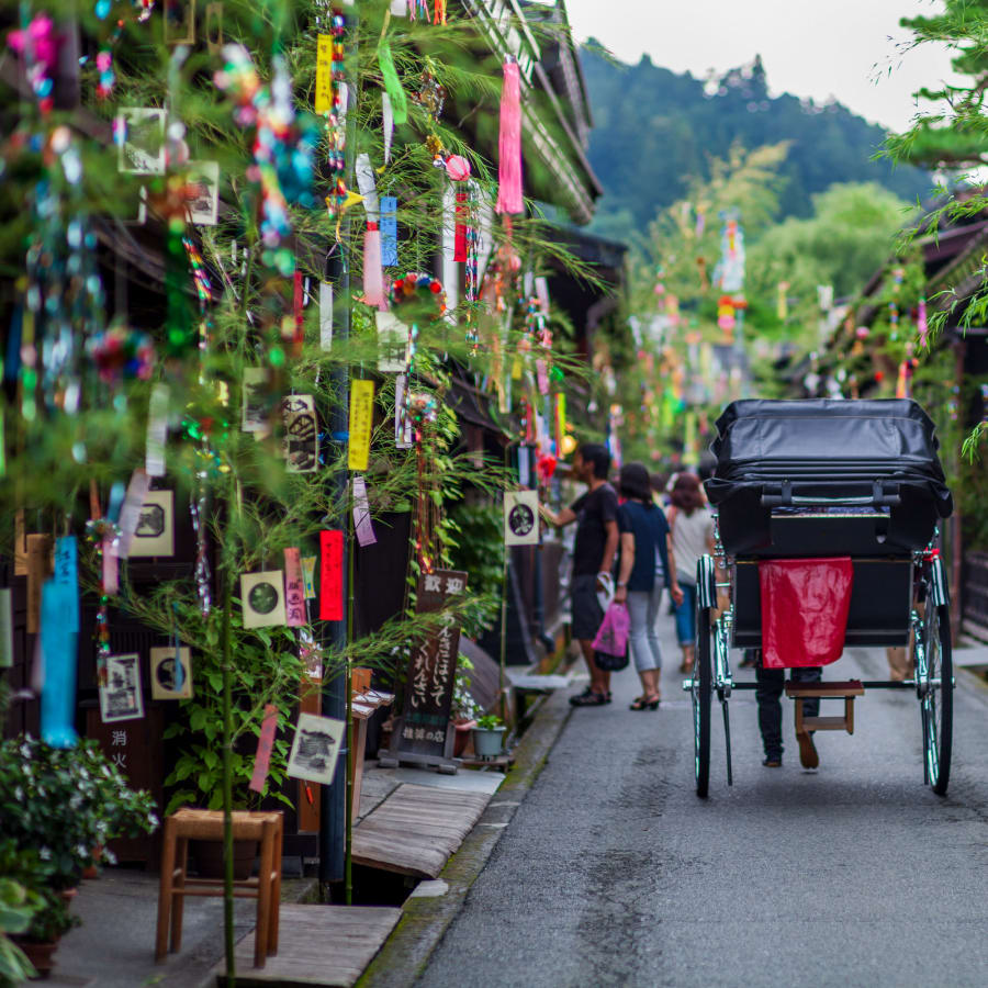1-Hour Takayama Old Town Walking Tour with Morning Market Option