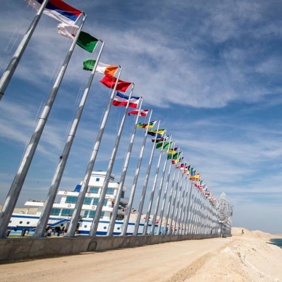 10-Hour Private Tanis and Suez Canal Tour from Cairo with Royal Tombs