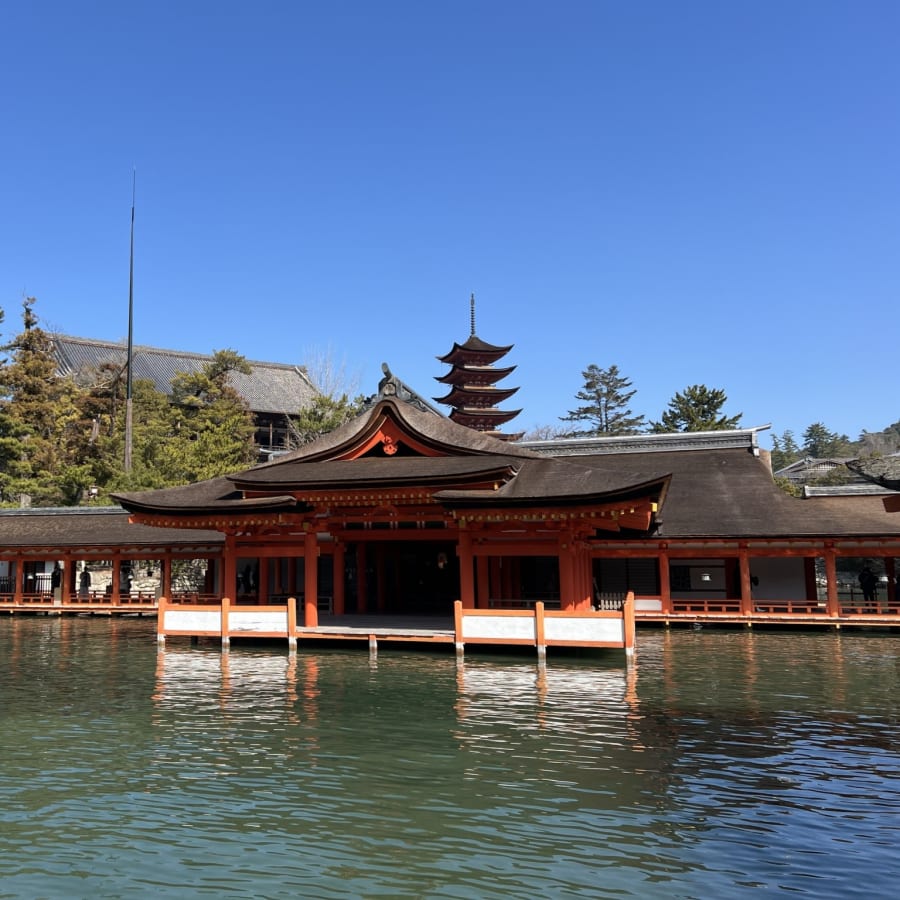 4-Hour Miyajima Island Tour with Shrine Visits and Local Delicacies