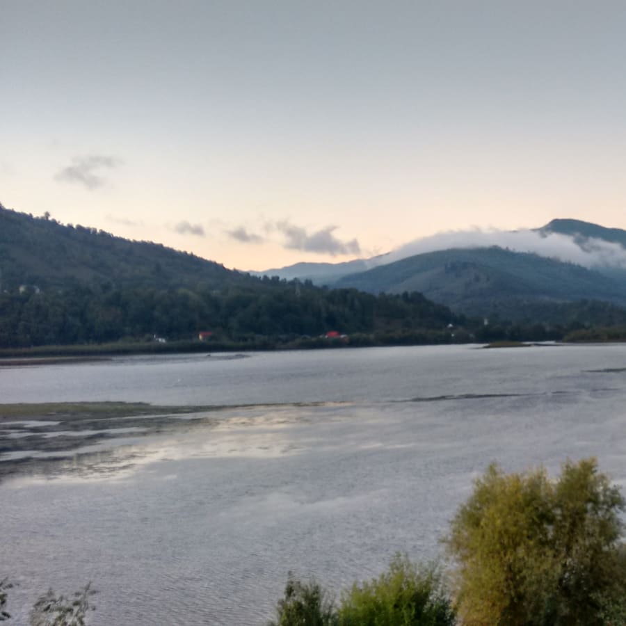 12-Hour Piatra Neamt and Bicaz Canyon Tour from Iași with Red Lake