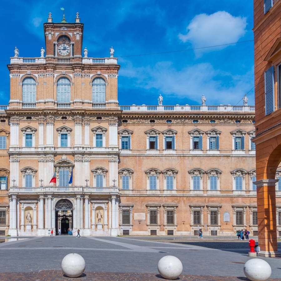 2-Hour Private Walking Tour of Modena with UNESCO Highlights