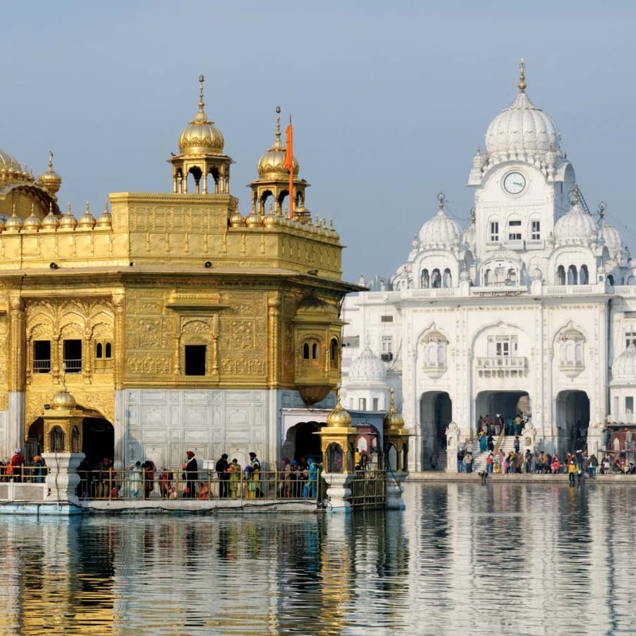 2-Day Amritsar Train Tour from Delhi with Wagah Border Ceremony