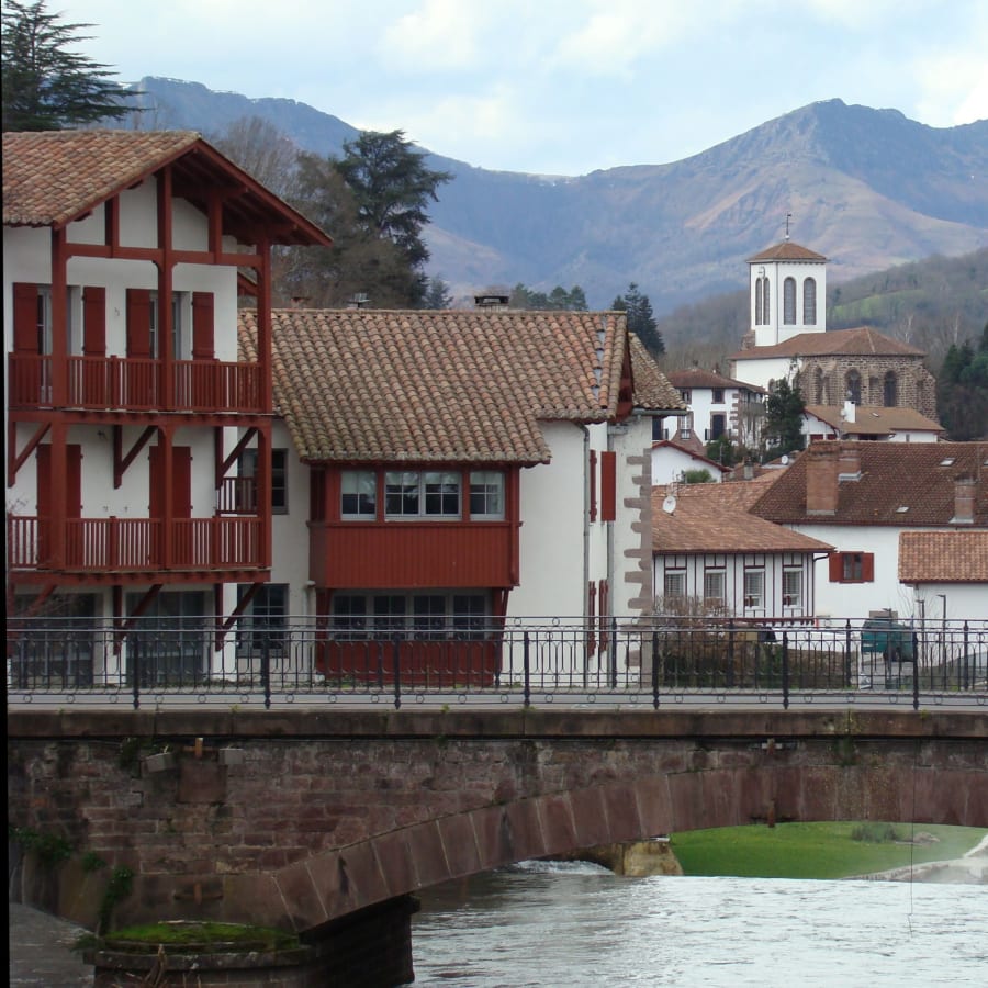 6-Hour Basque Country Tour with Bayonne, Biarritz and Coastal Villages