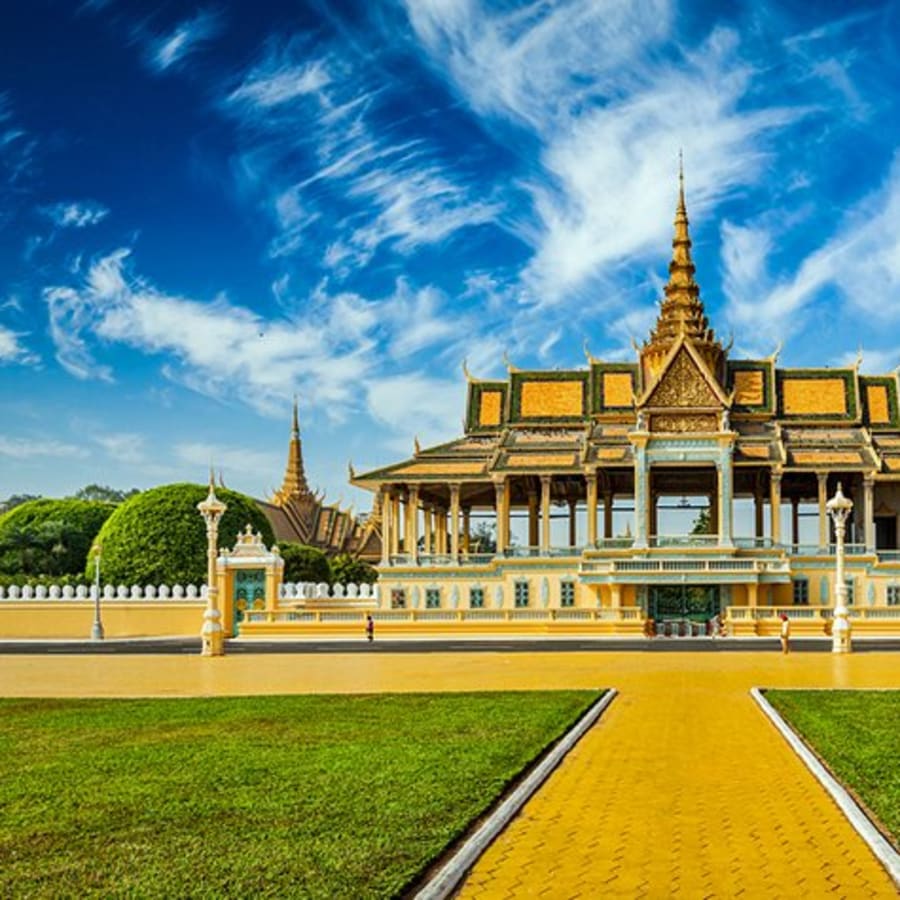 Full-Day Phnom Penh City Tour with Royal Palace and Riverside Walk