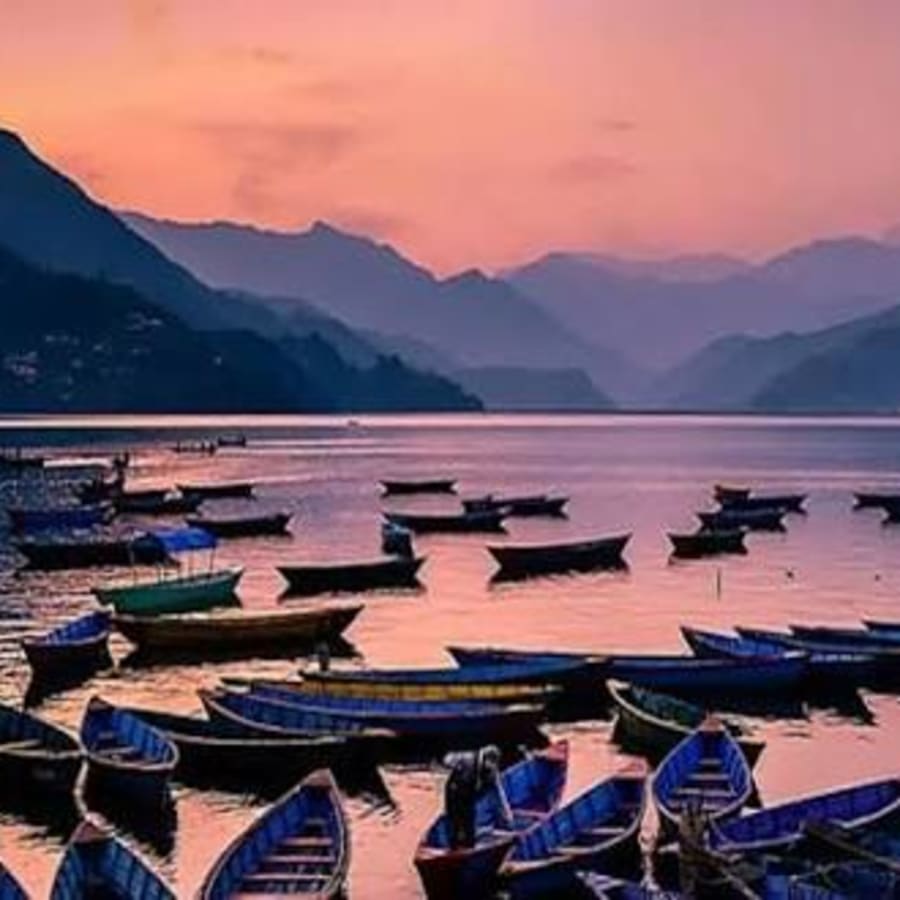2-Day Pokhara Lakes and Himalayan Scenery Tour with Sarangkot Sunrise