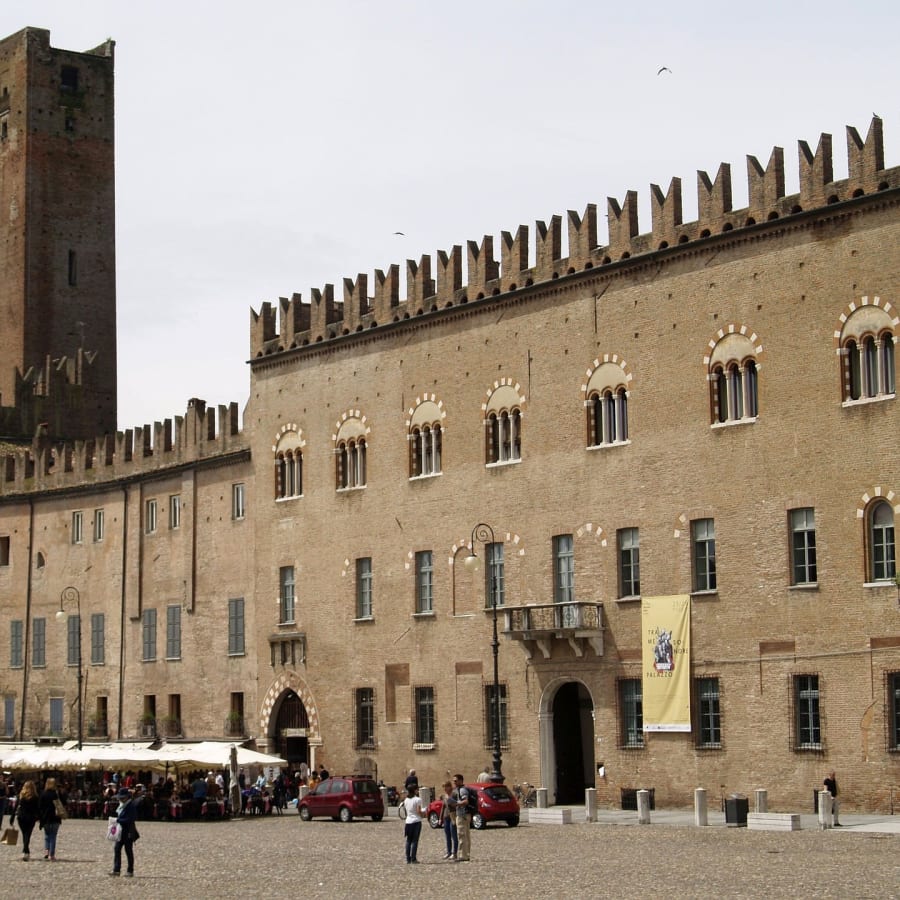 2-Hour Private Walking Tour of Mantua's Churches and Piazzas