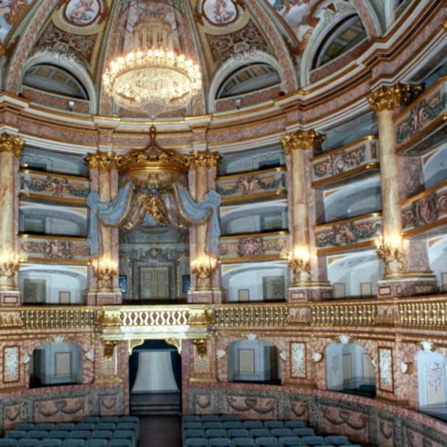 Full-Day Royal Palace of Caserta Tour with Bourbon Gardens