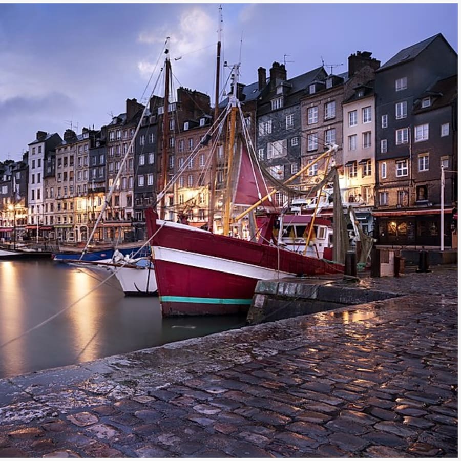 8-Hour Normandy Tour of Deauville, Trouville and Honfleur