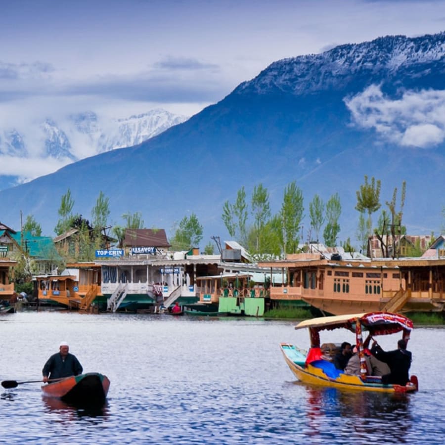 7-Day Kashmir Tour with Dal Lake, Gulmarg Gondola and Sonamarg