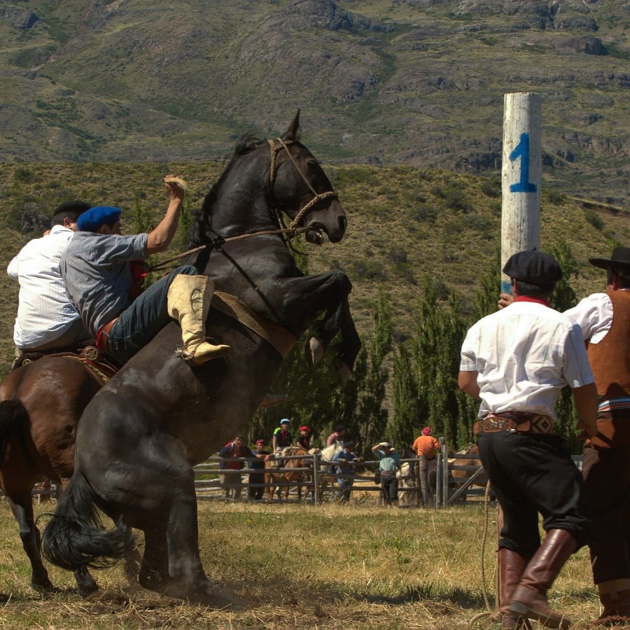9-Hour Gaucho Tour to San Antonio de Areco with Asado Lunch