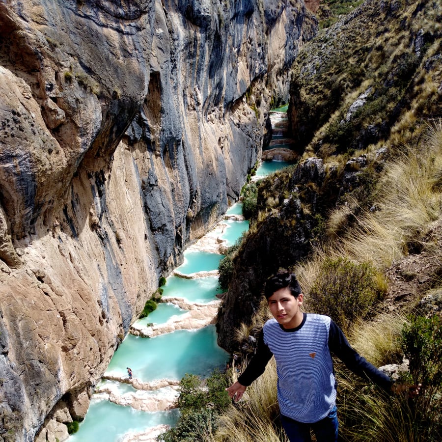 Tour de 1 día a Millpu desde Ayacucho con pozas turquesas