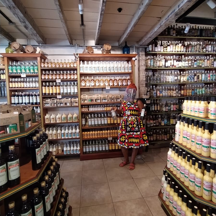 2-Hour Paraty Walking Tour with History and Cachaça Tasting