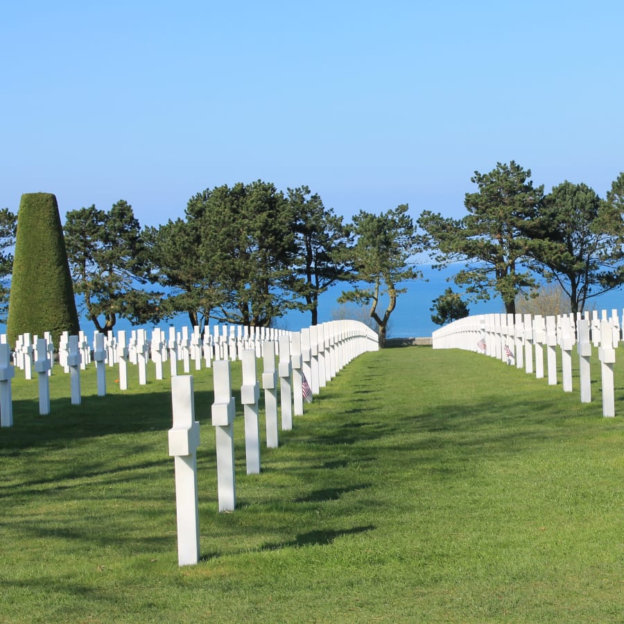 Full-Day Private Normandy Landing Beaches Tour from Bayeux