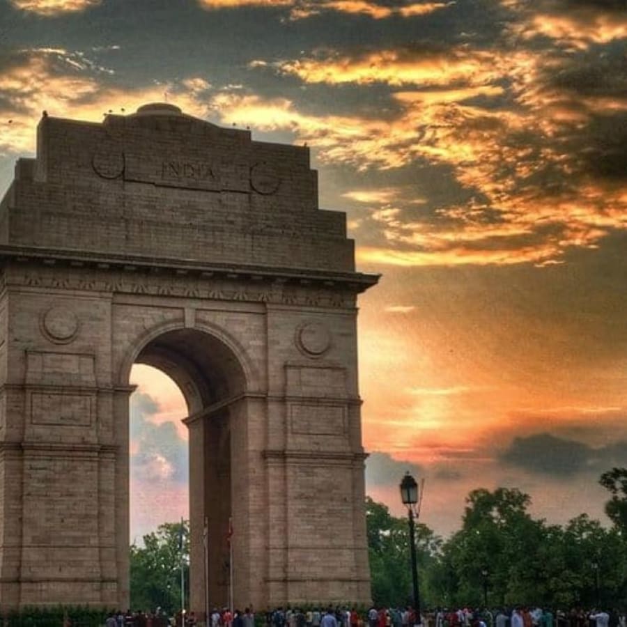 10-Day Golden Triangle Heritage Tour with Khajuraho and Varanasi