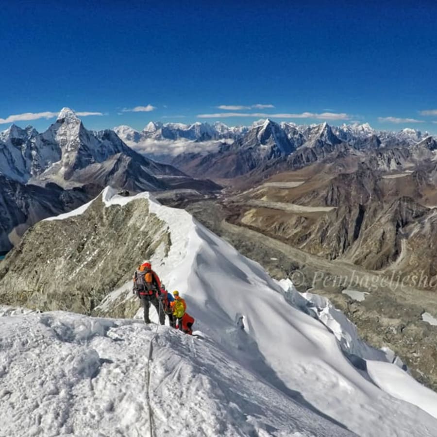 20-Day Island Peak Climb and Everest Base Camp Trek in Nepal