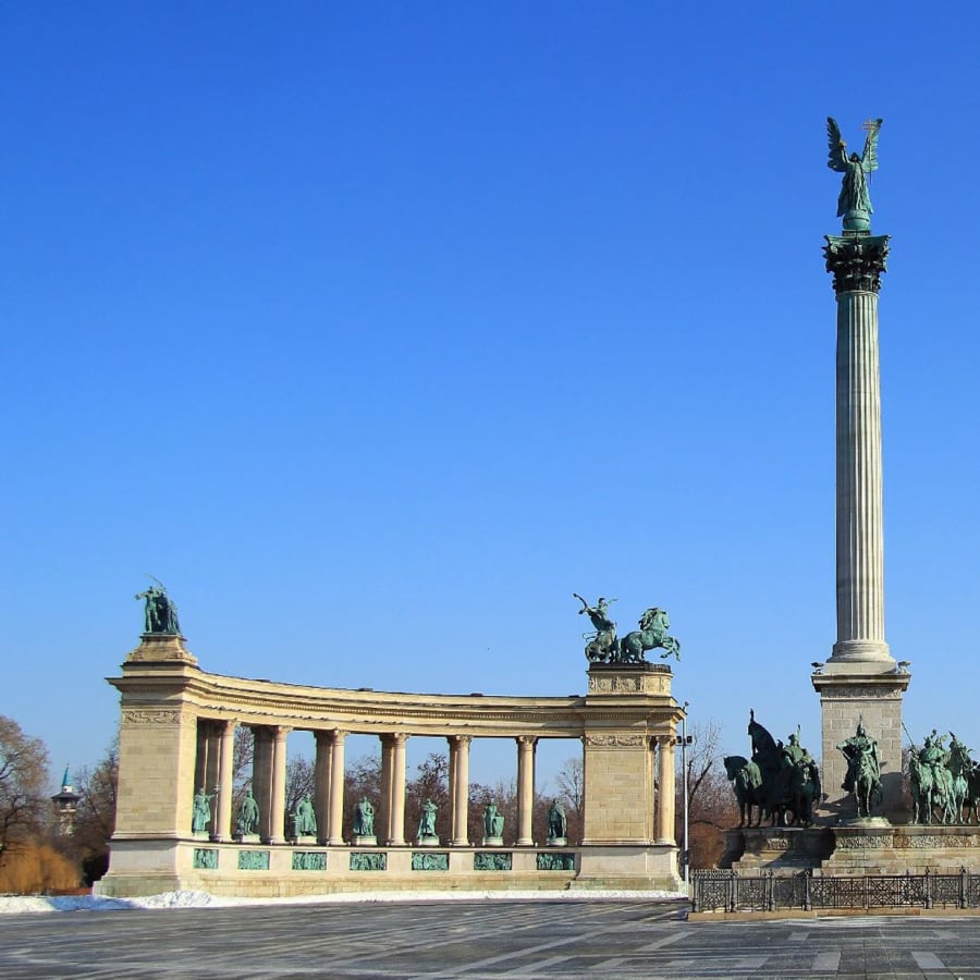 7-Hour Private Driving Tour of Budapest with a Customizable Itinerary