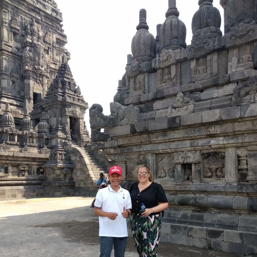 12-Hour Java Temples Tour with Borobudur, Merapi and Prambanan