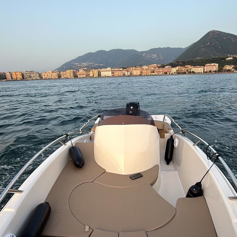8-Hour Private Boat Tour to Capri and the Amalfi Coast from Stabia