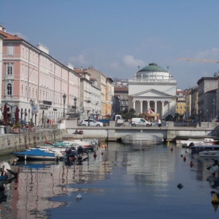 2-Hour Walking Tour of Trieste with San Giusto Hill and Cathedral