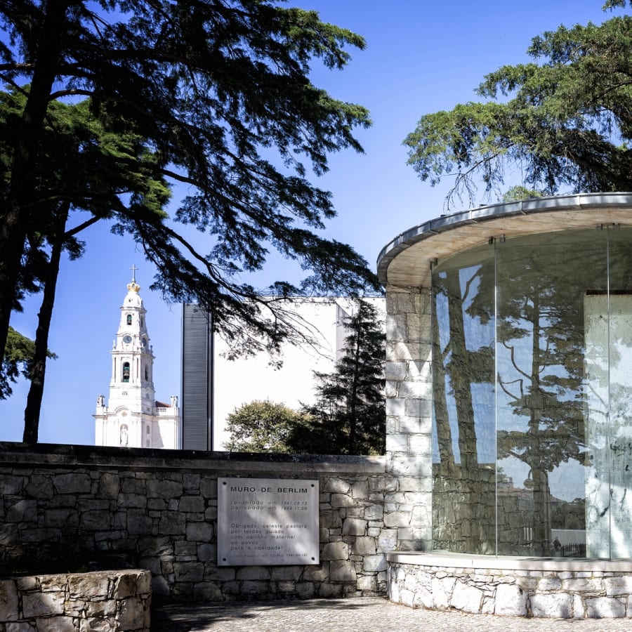 6-Hour Private Fátima Tour with Sanctuary and Shepherds Path
