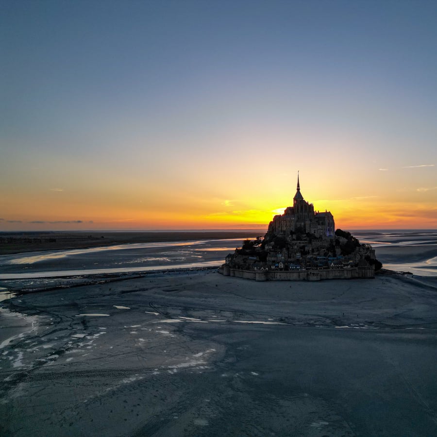 12-Hour Private Mont Saint Michel Tour from Paris, Caen or Bayeux