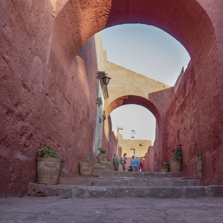 Tour a pie de 3 horas por Arequipa con Monasterio de Santa Catalina