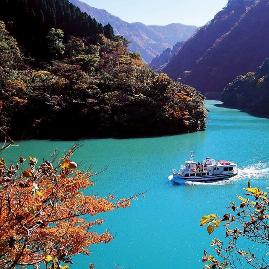 6-Hour Shogawa River Cruise and Countryside Tour from Toyama